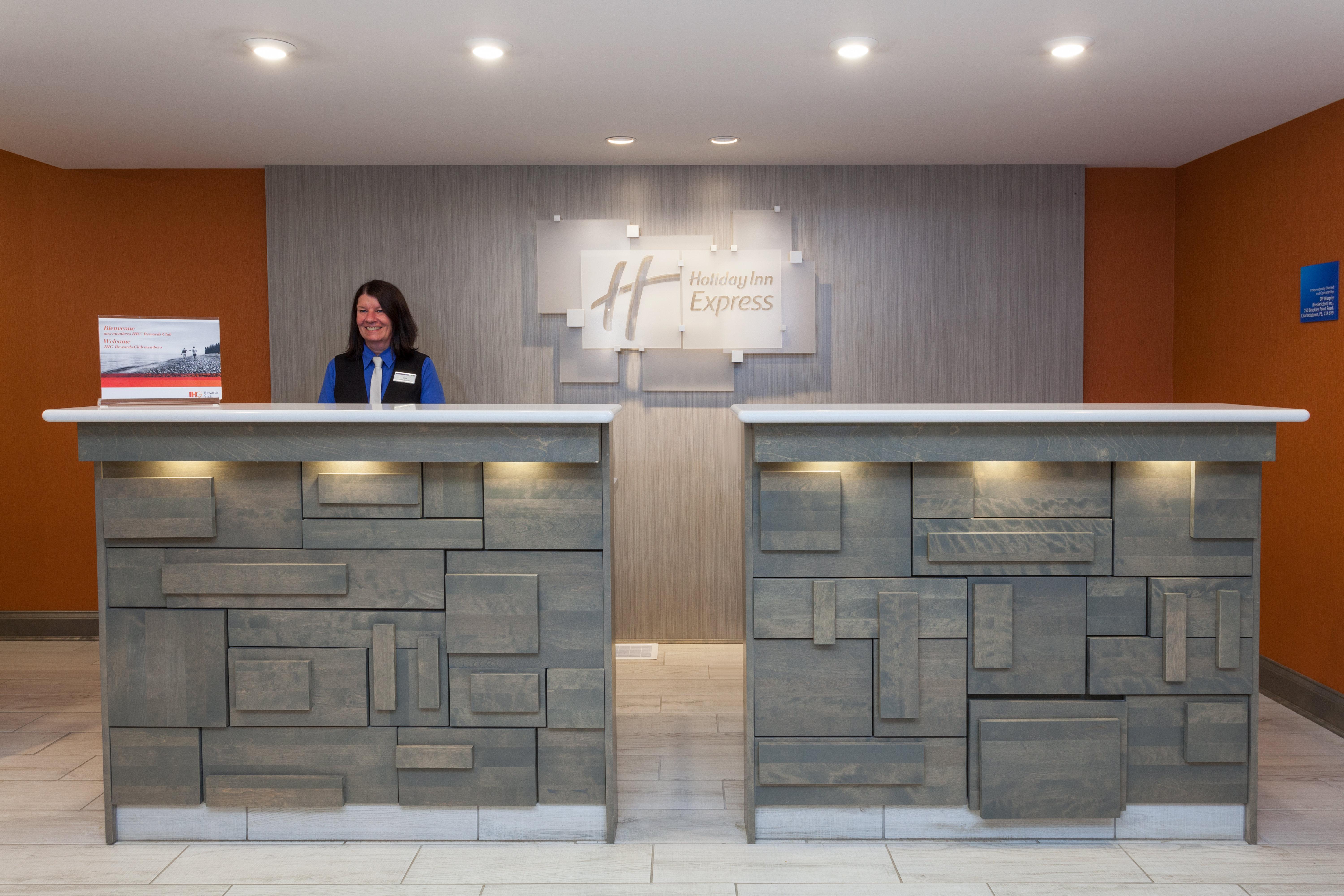 Holiday Inn Express Hotel & Suites Uptown Fredericton By Ihg Εξωτερικό φωτογραφία