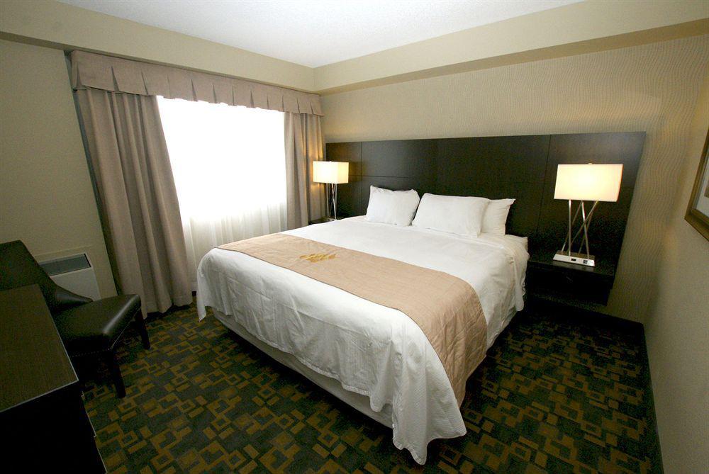 Holiday Inn Express Hotel & Suites Uptown Fredericton By Ihg Εξωτερικό φωτογραφία