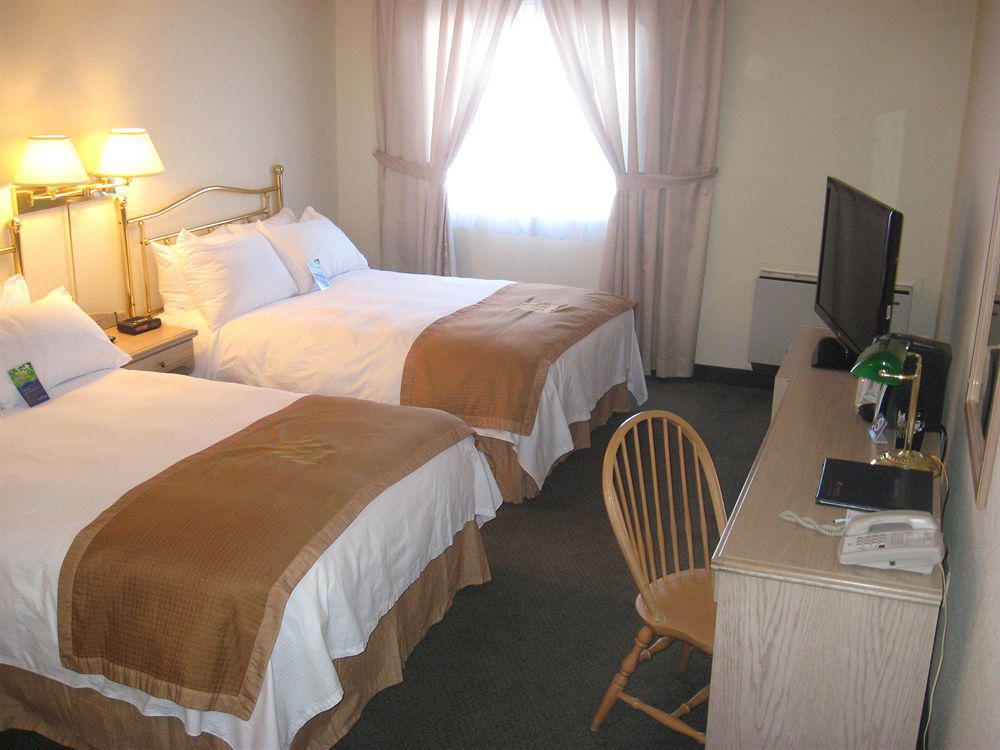 Holiday Inn Express Hotel & Suites Uptown Fredericton By Ihg Εξωτερικό φωτογραφία